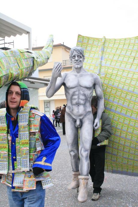 Ingrandisci la foto